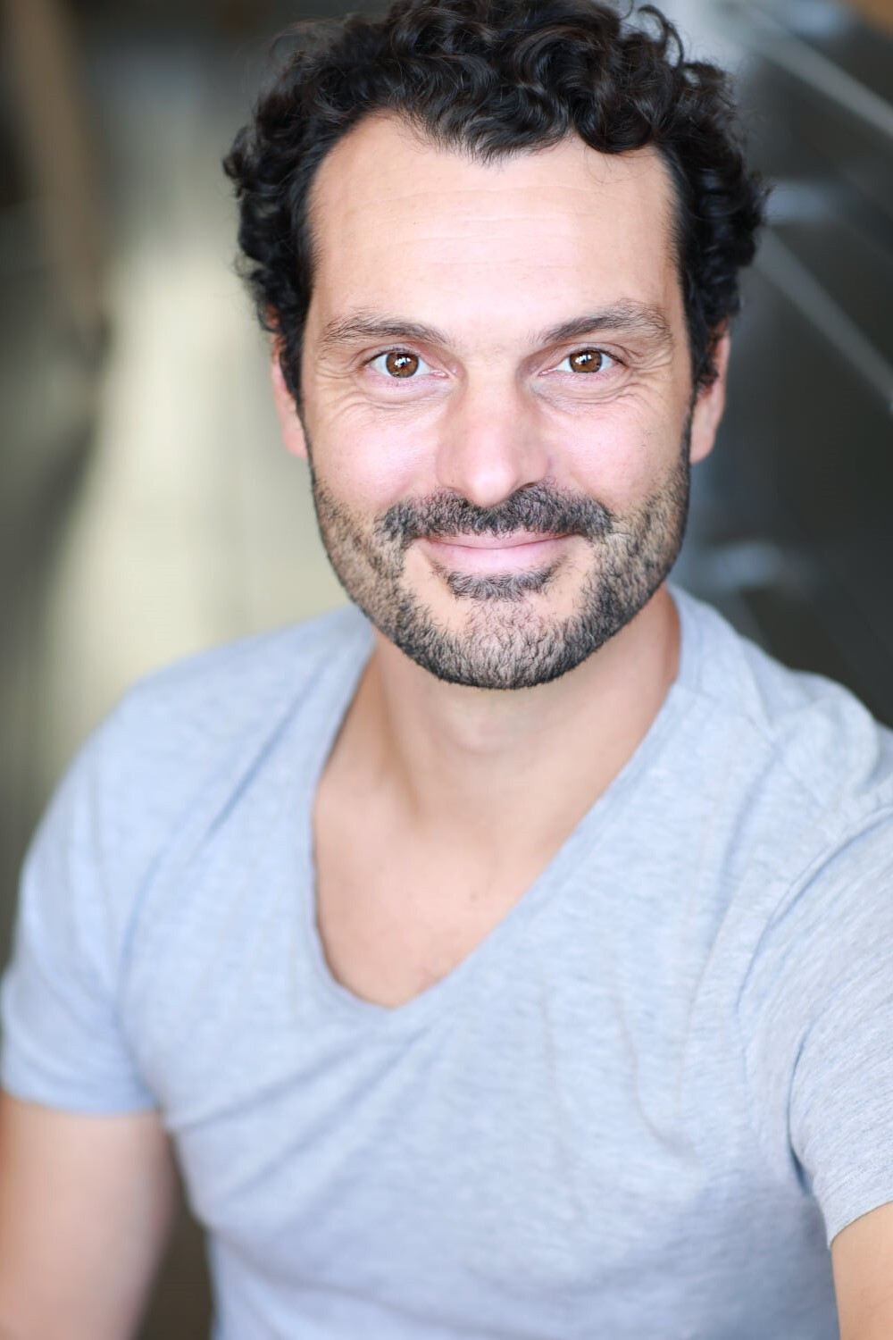 Johann Morio backdrop