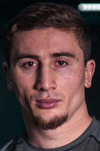 Islam Murtazaev backdrop