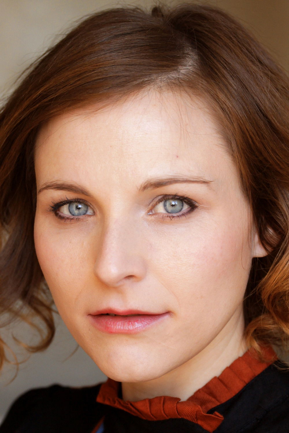 Christina Laskay backdrop