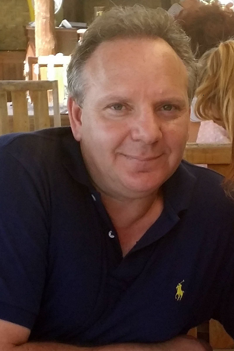 Andrea Meninno backdrop