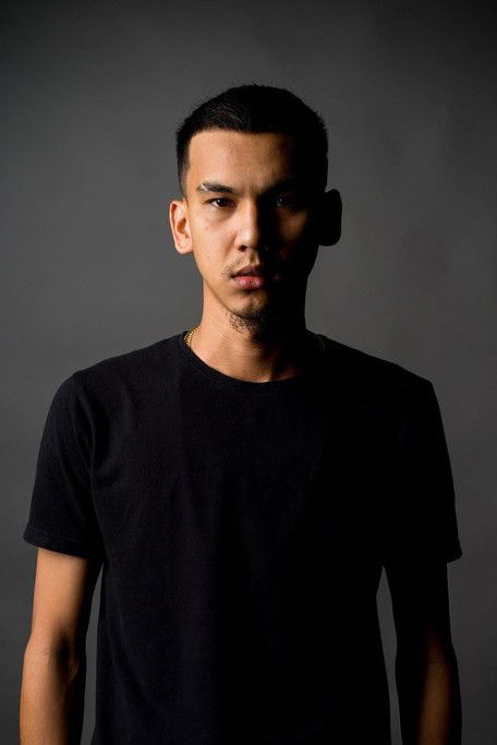 MK K-Clique backdrop