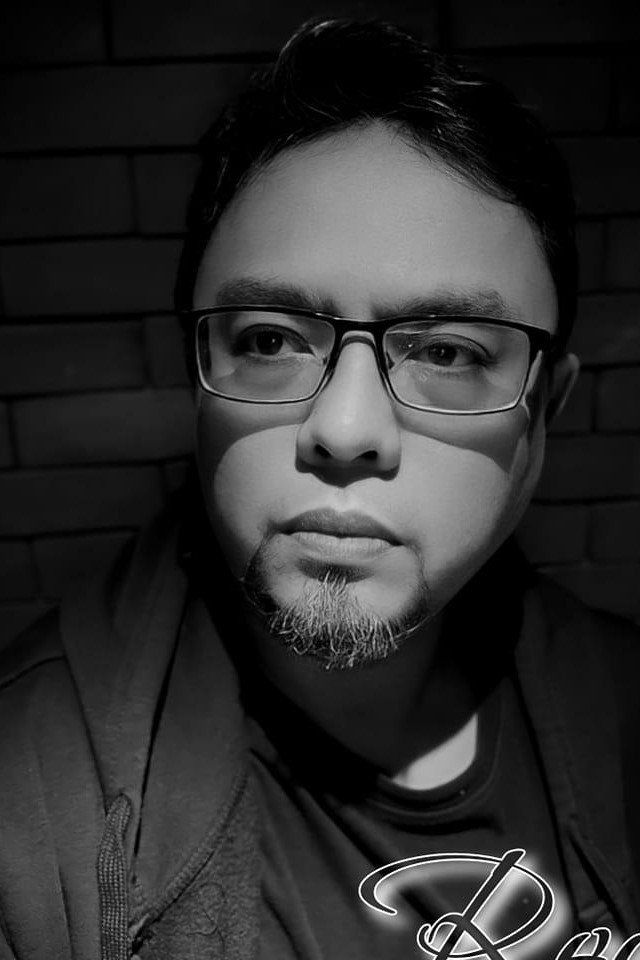 Red Nuestro backdrop