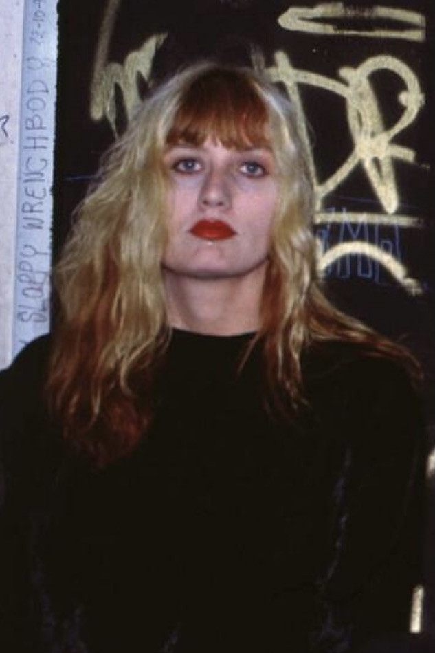 Caroline Rue backdrop