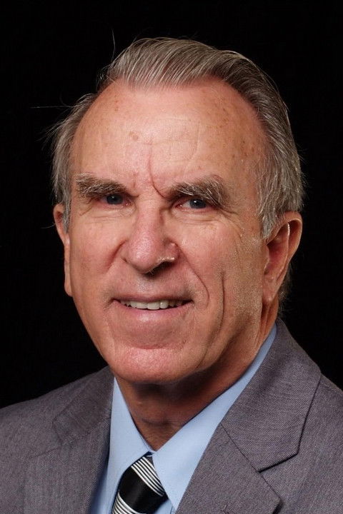 Dugləs DəLisəl backdrop