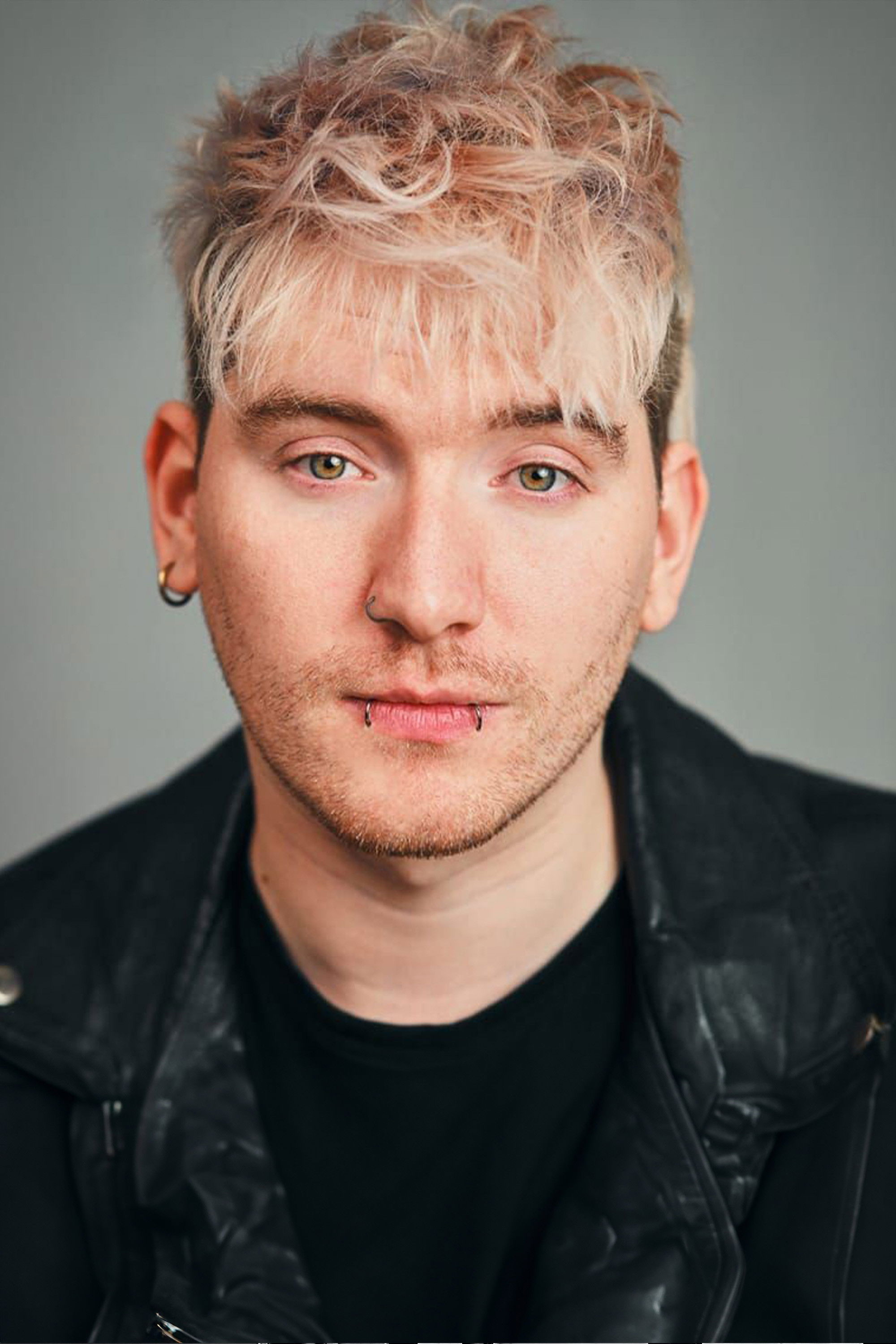 Steven Wardle backdrop