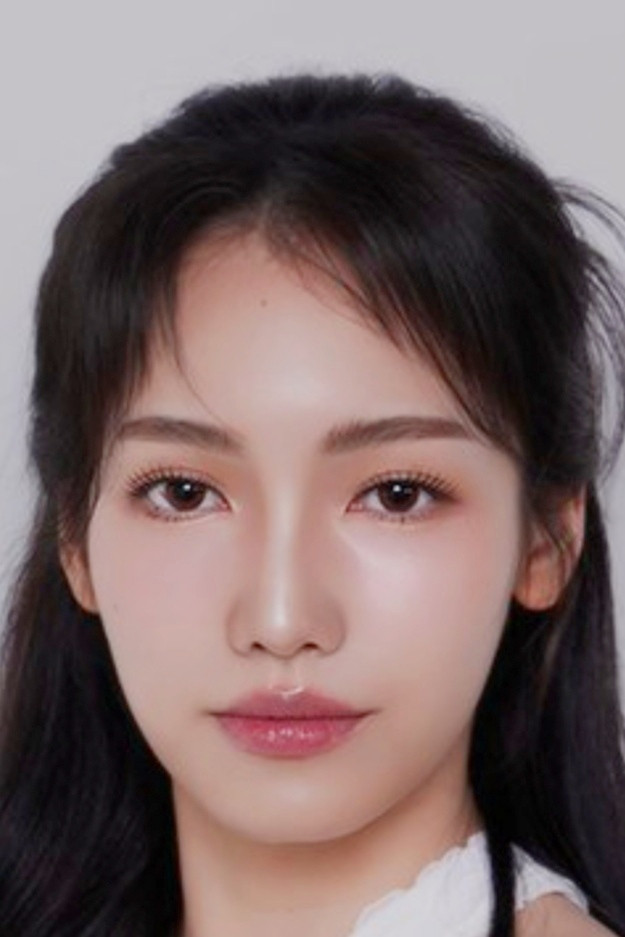 Jidapa Phonrojpanya backdrop