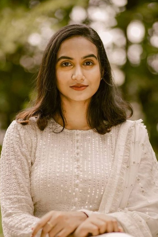 Nileen Sandra backdrop