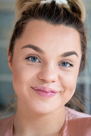 Jonna Lundell backdrop