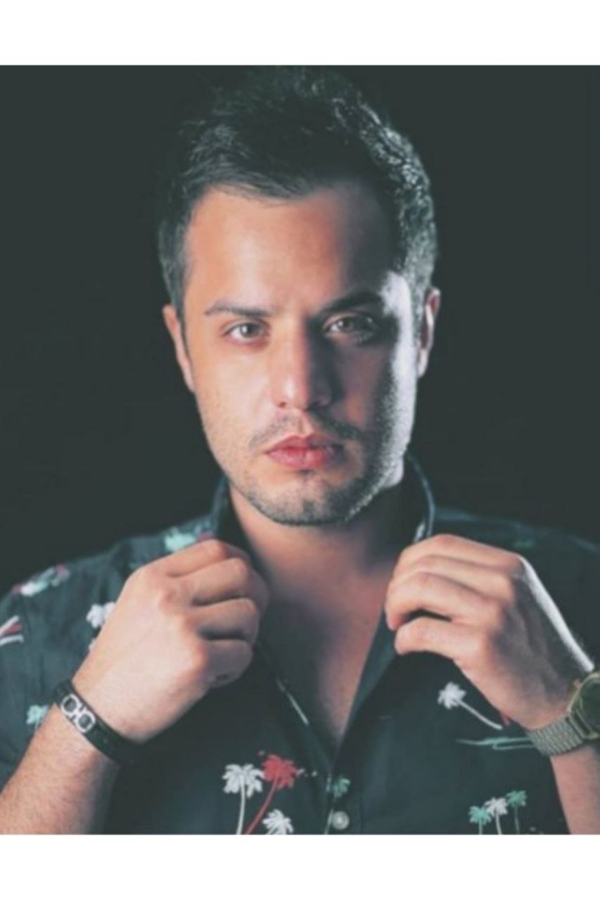 Pejvak Imani backdrop