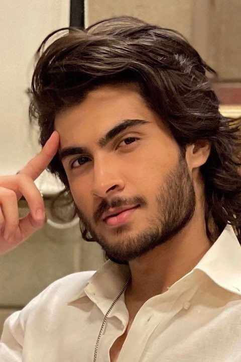 Haroon Kadwani backdrop