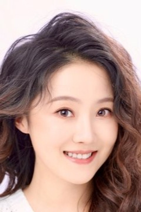 Dong Xinyun backdrop