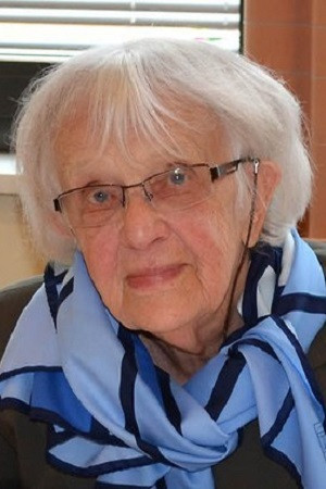 Friedgard Kurze backdrop