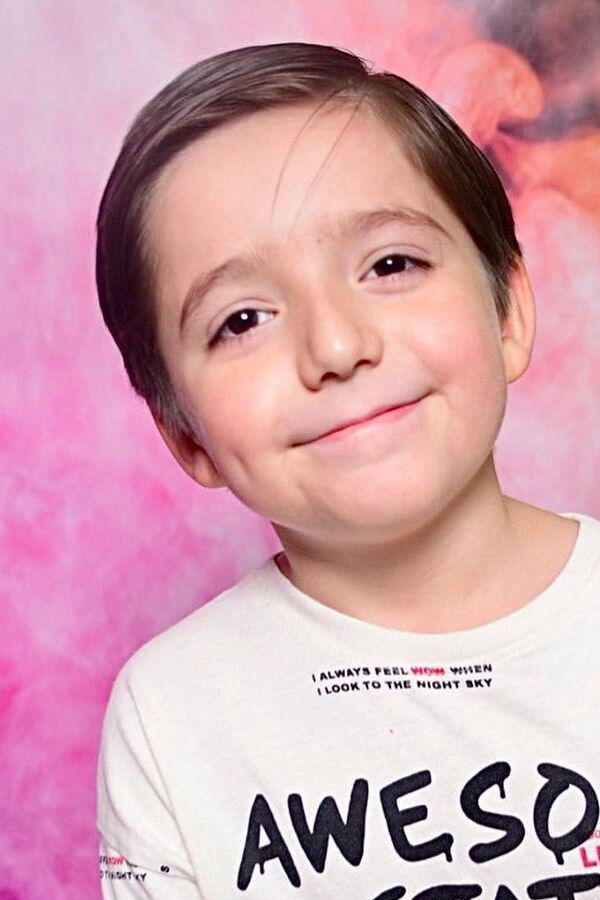 Pato Alvarado Loza backdrop