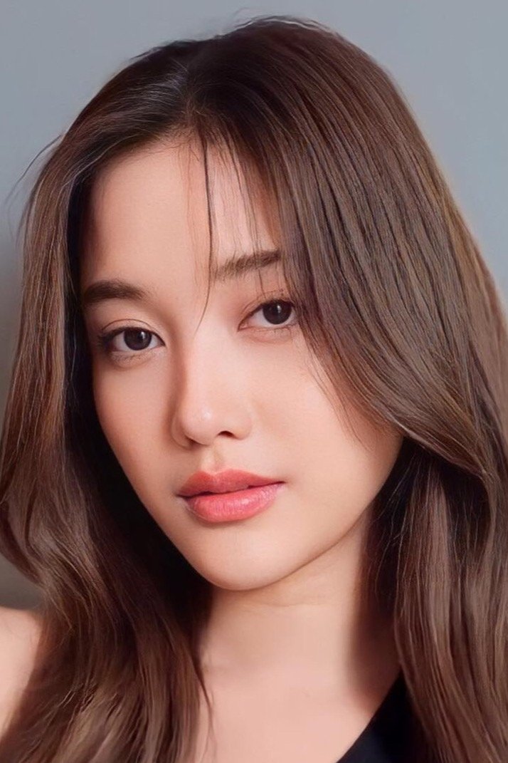 Sarocha Chankimha backdrop