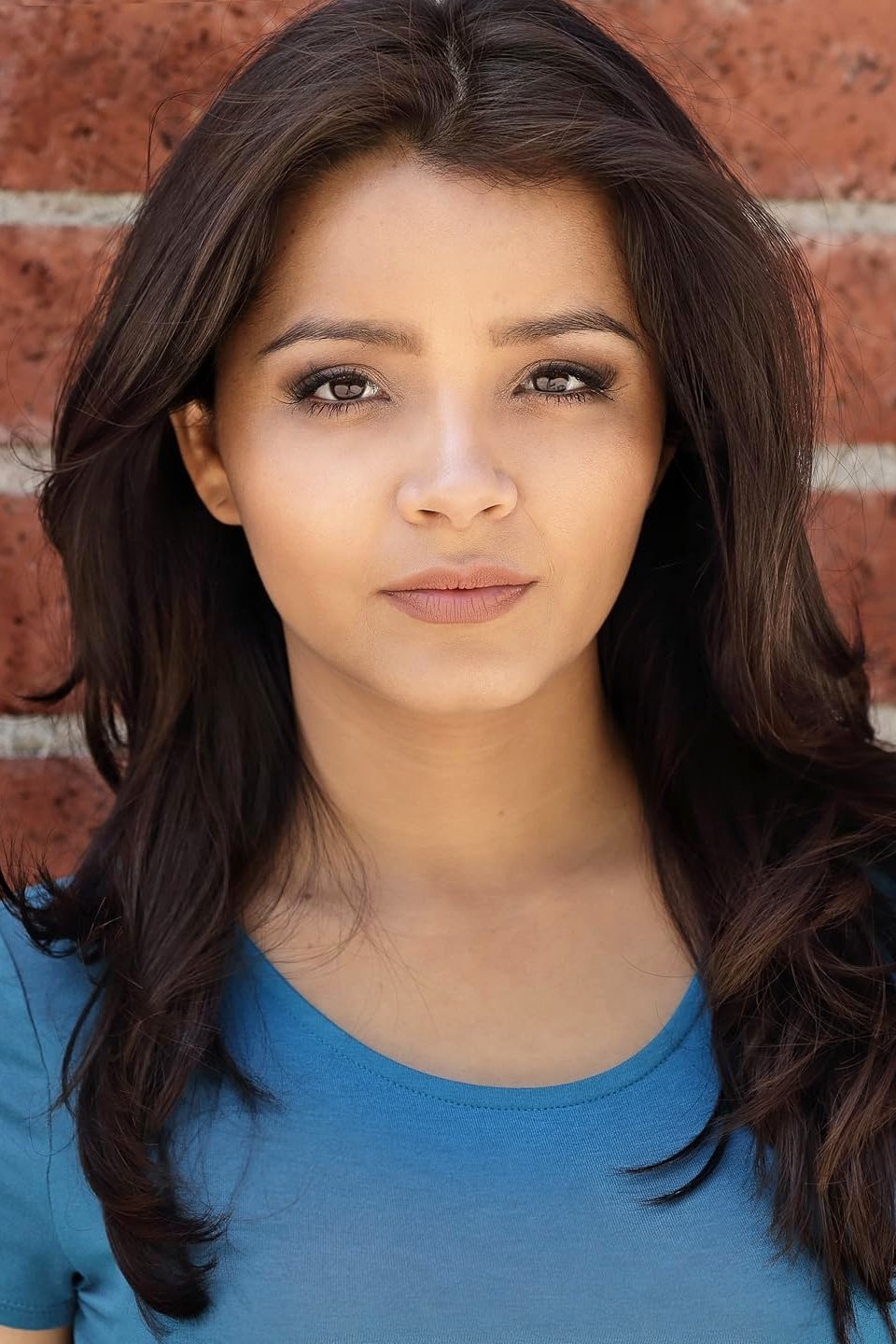 Mariel Martínez backdrop