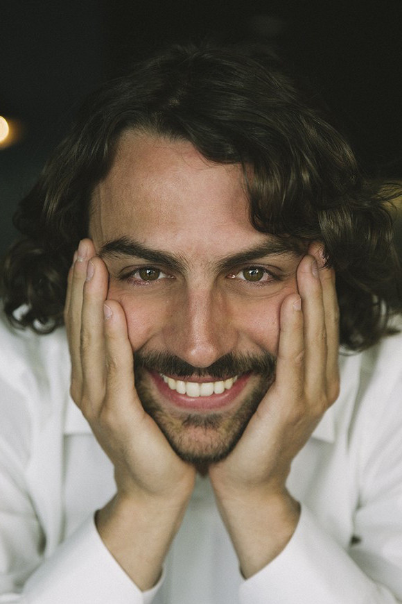 Dennis Makris backdrop