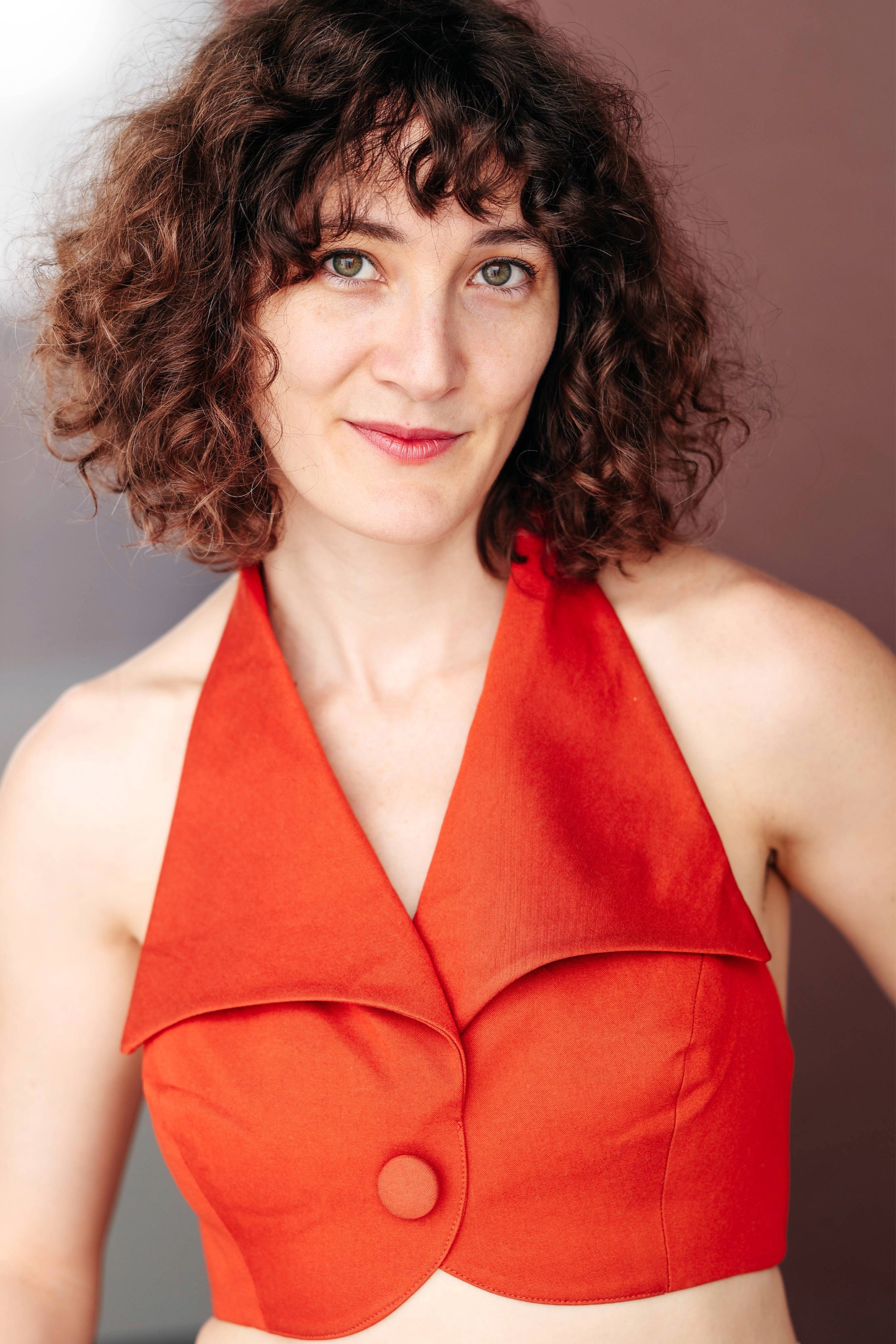 Chloe Schildhause backdrop