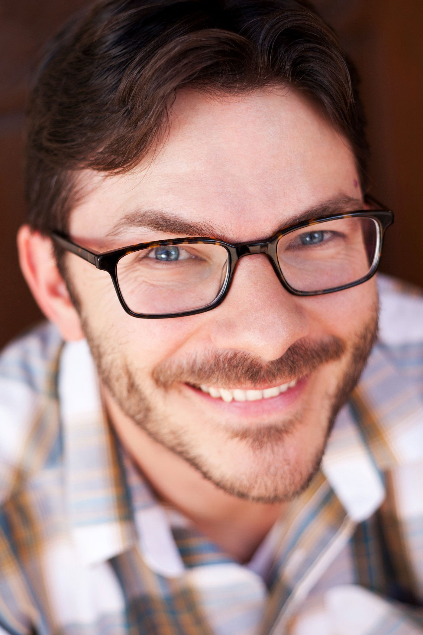 Jon Luke Thomas backdrop