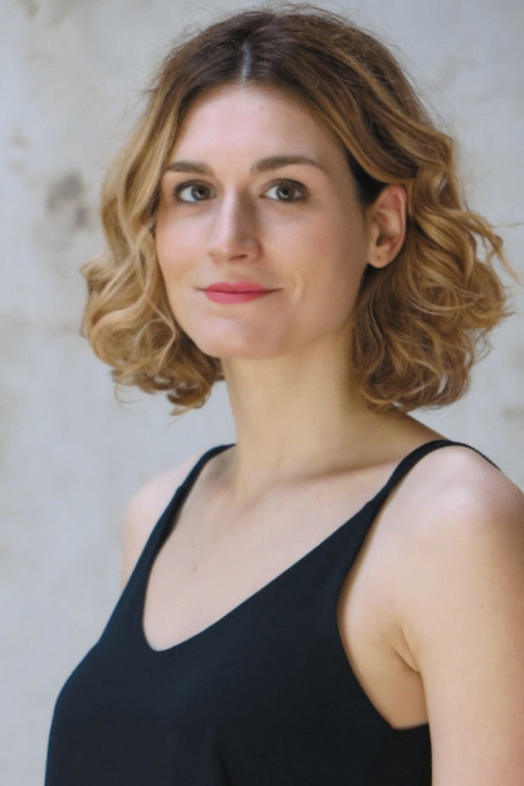 Sarah Lemonnier backdrop