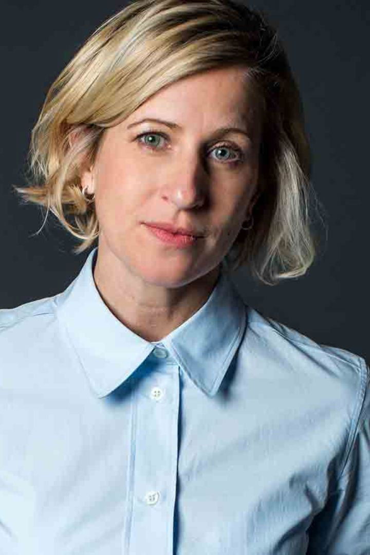 Charissa-Lee Barton backdrop