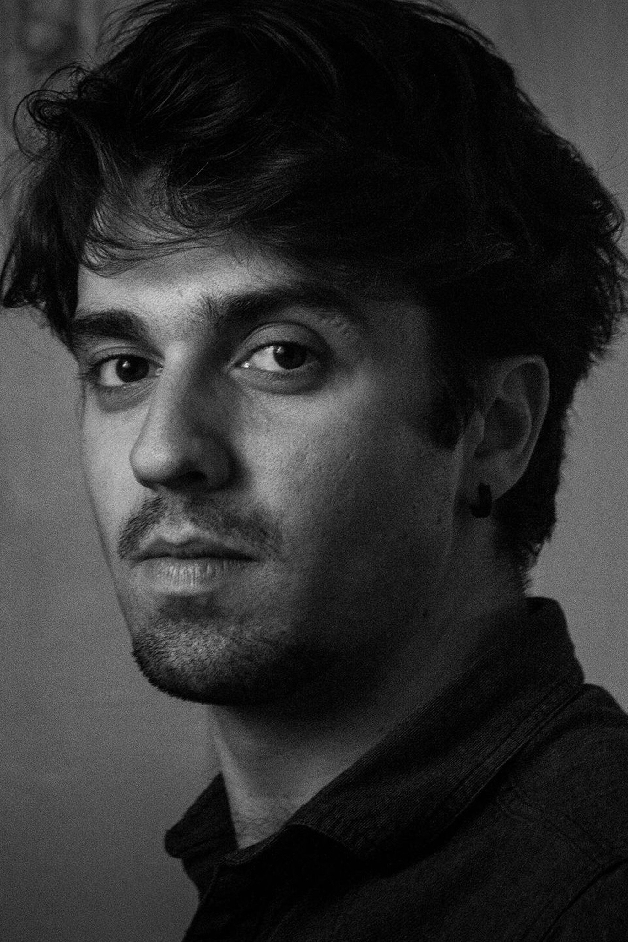 Pedro Leão backdrop