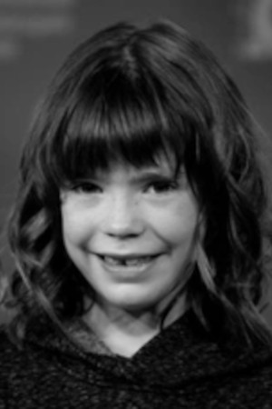 Ainet Jounou backdrop