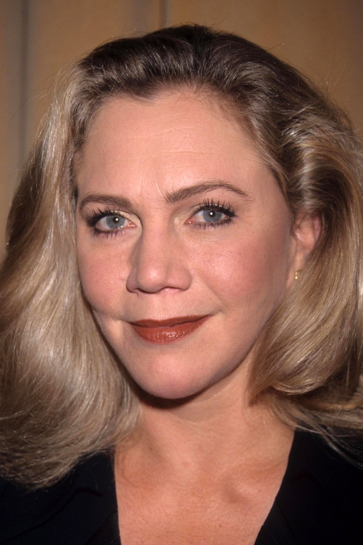 Kathleen Turner backdrop