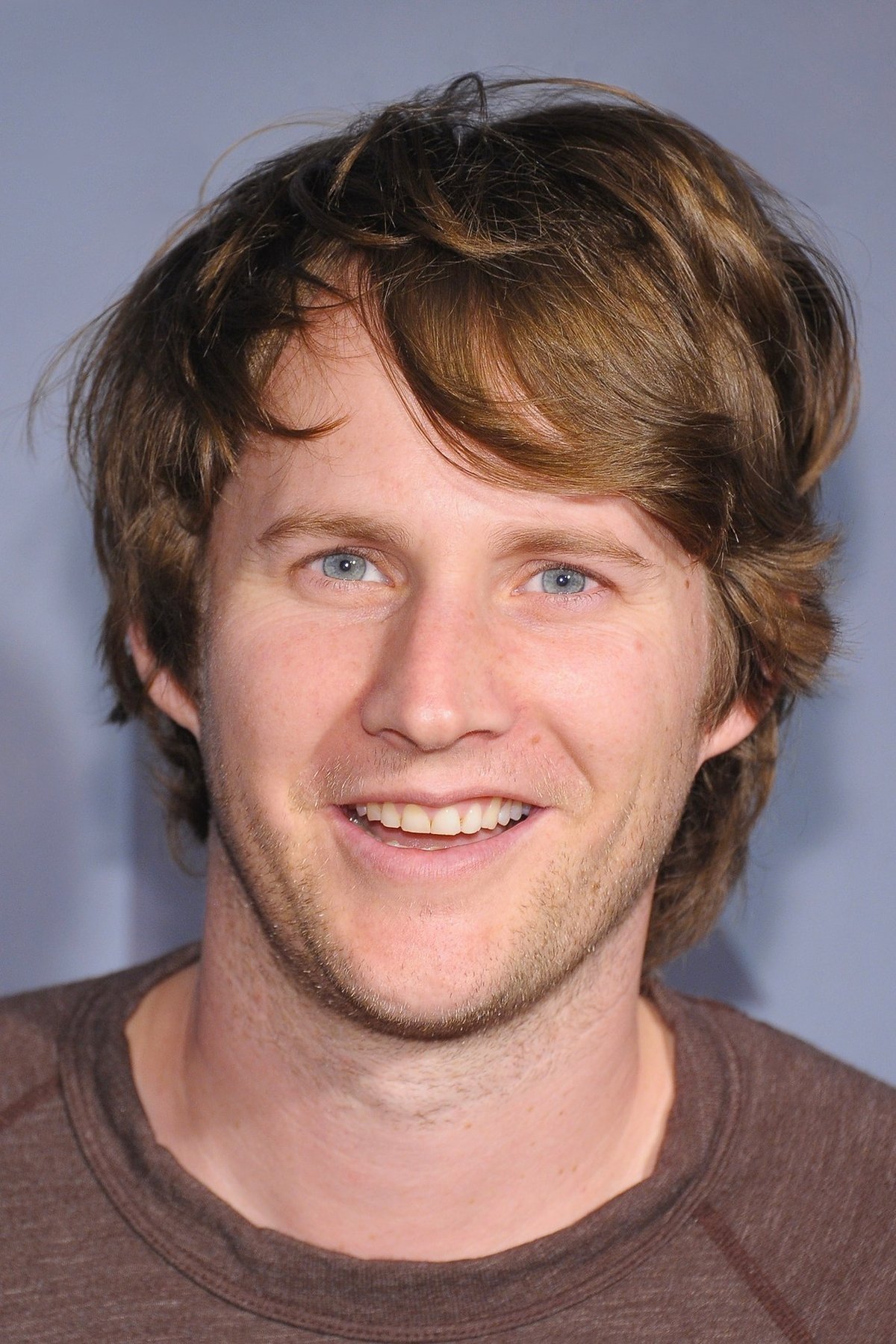 Derek Richardson backdrop