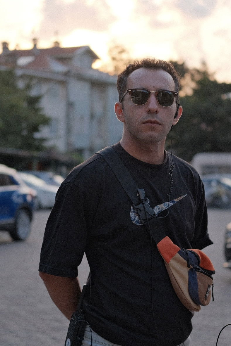 Hüseyin Toprak backdrop