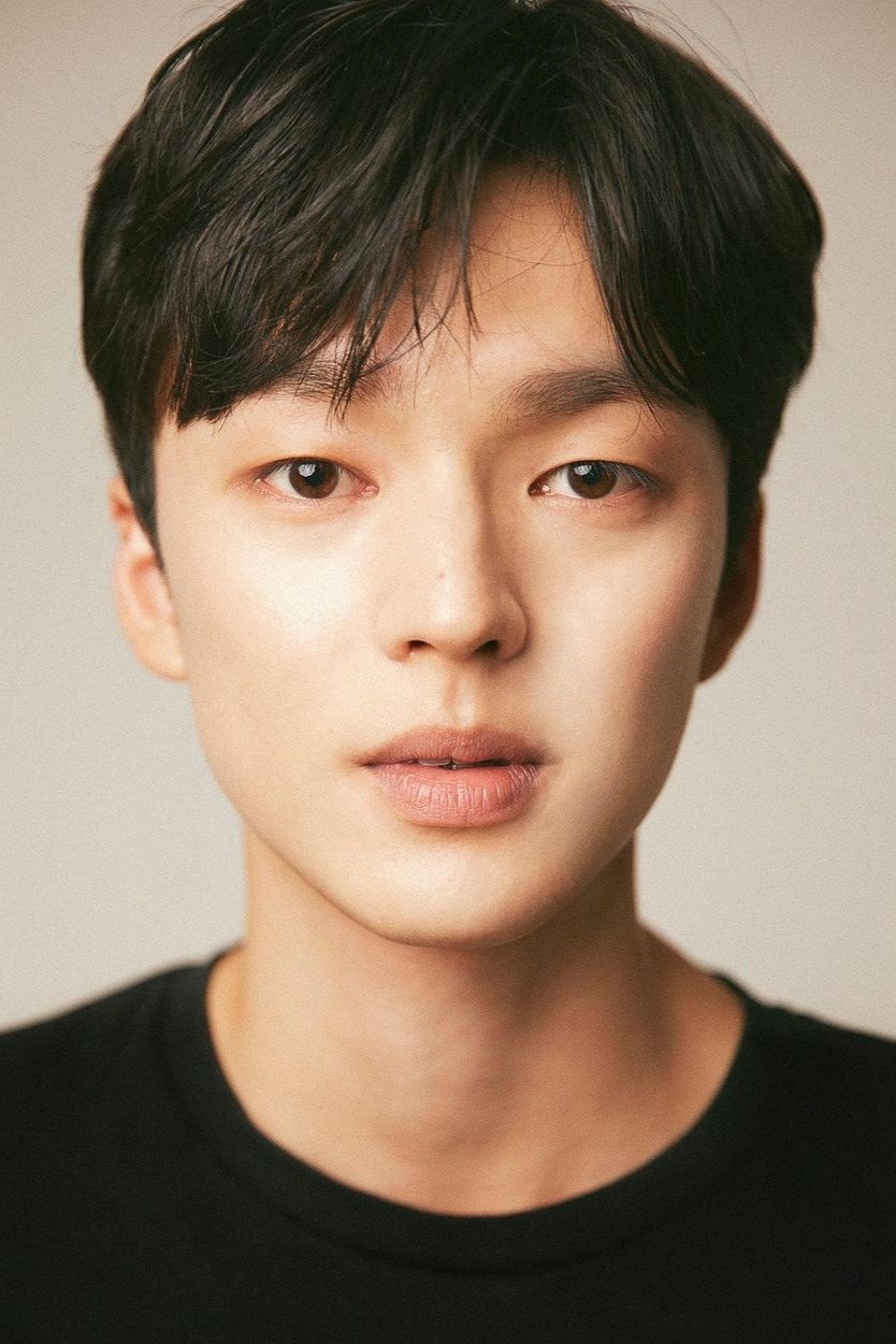 Han Hyeon-jun backdrop