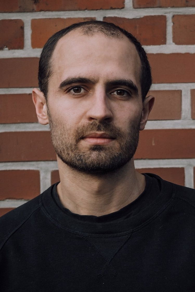 Jannis Schauer backdrop