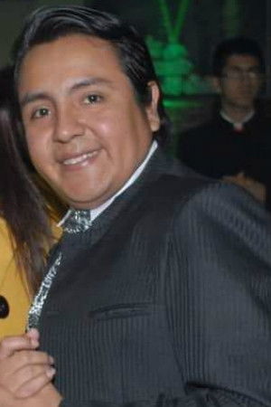 Edward Llungo backdrop