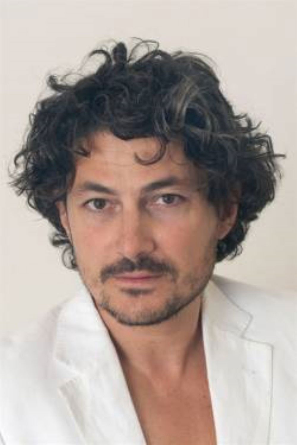 Mathias Mégard backdrop