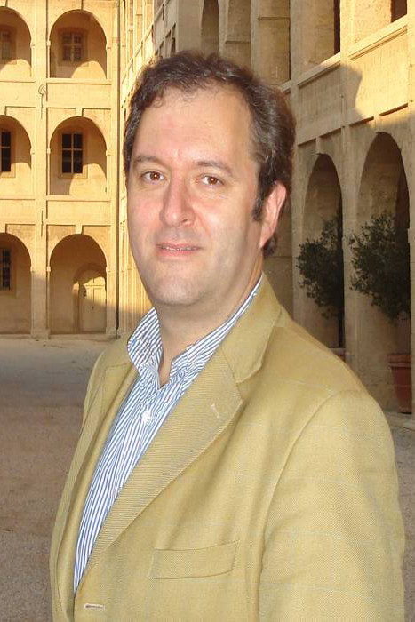 John de Bono backdrop