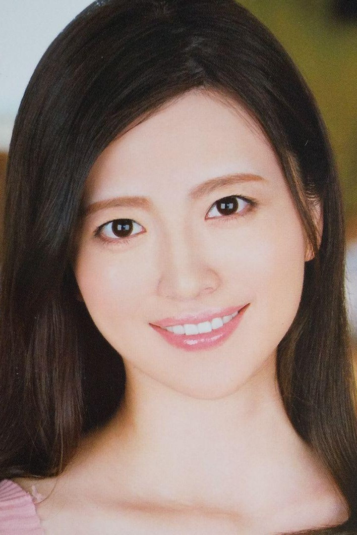 Ririko Kinoshita backdrop