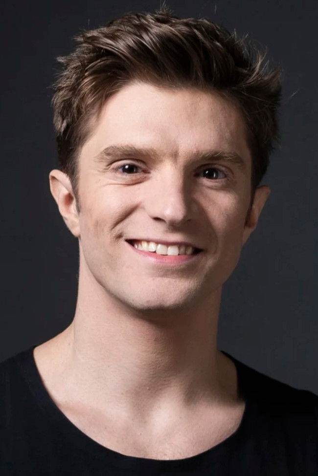 Hugo Vigliotti backdrop