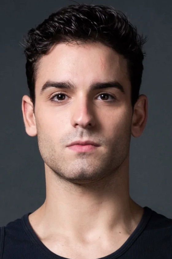 Andréa Sarri backdrop