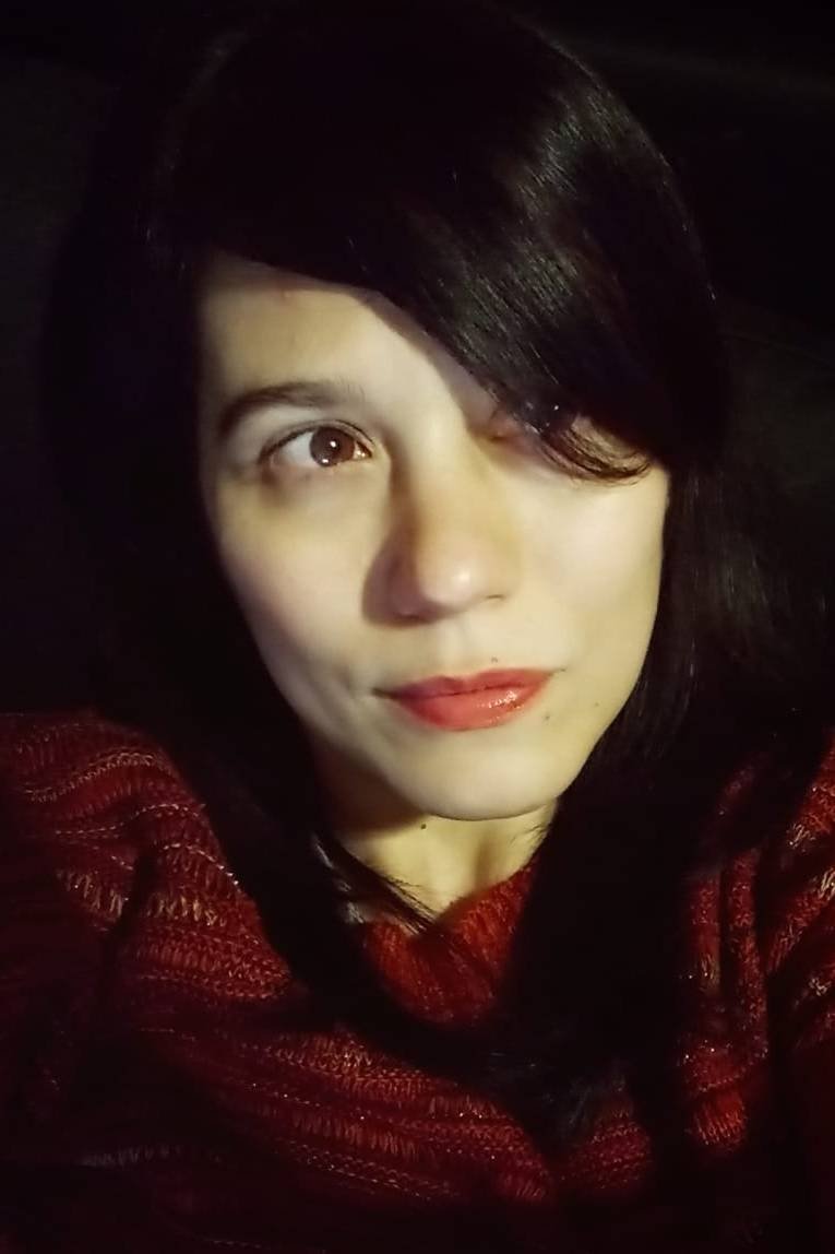 Eva Pallarés → Eva Palarezi backdrop