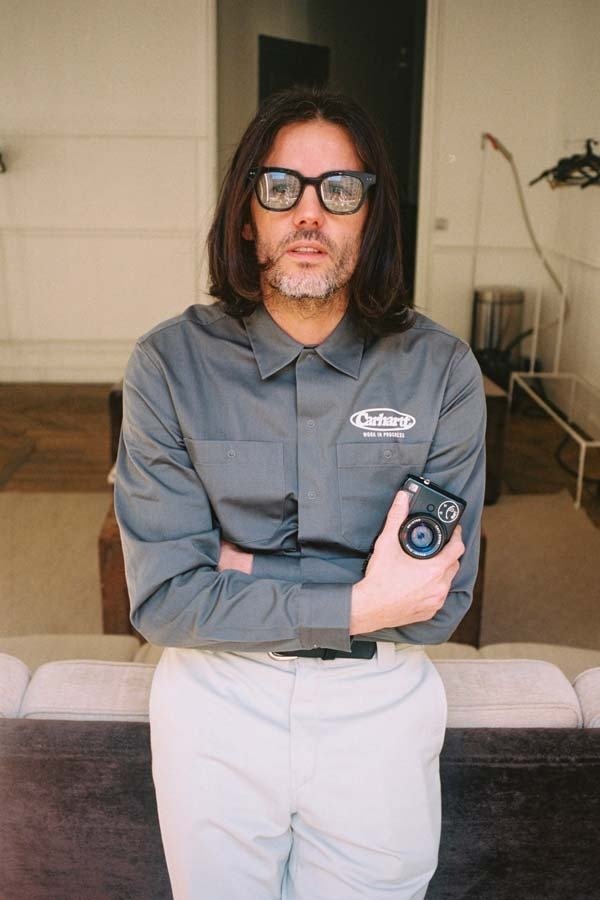 Viktor Vauthier backdrop