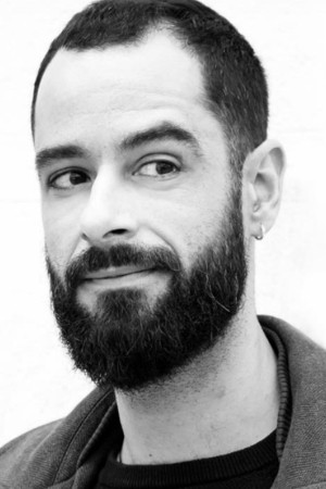 Ricardo Teva backdrop