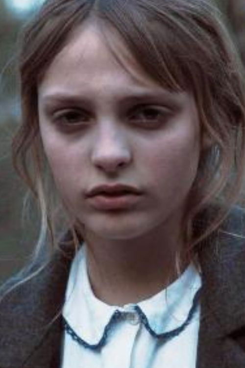 Adriana Bakker backdrop