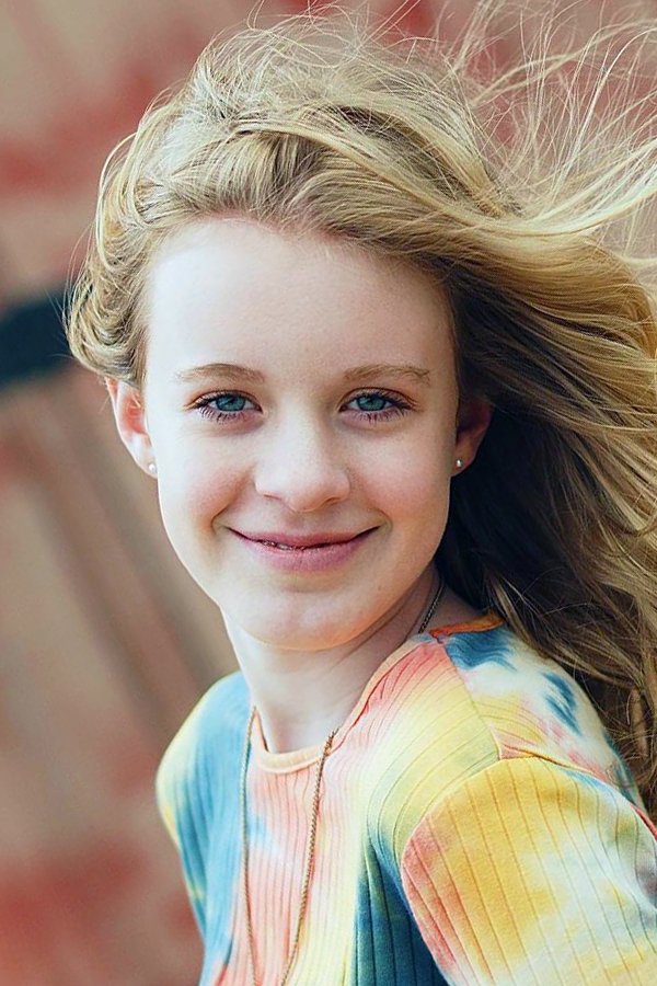 Makenzie Sconce backdrop