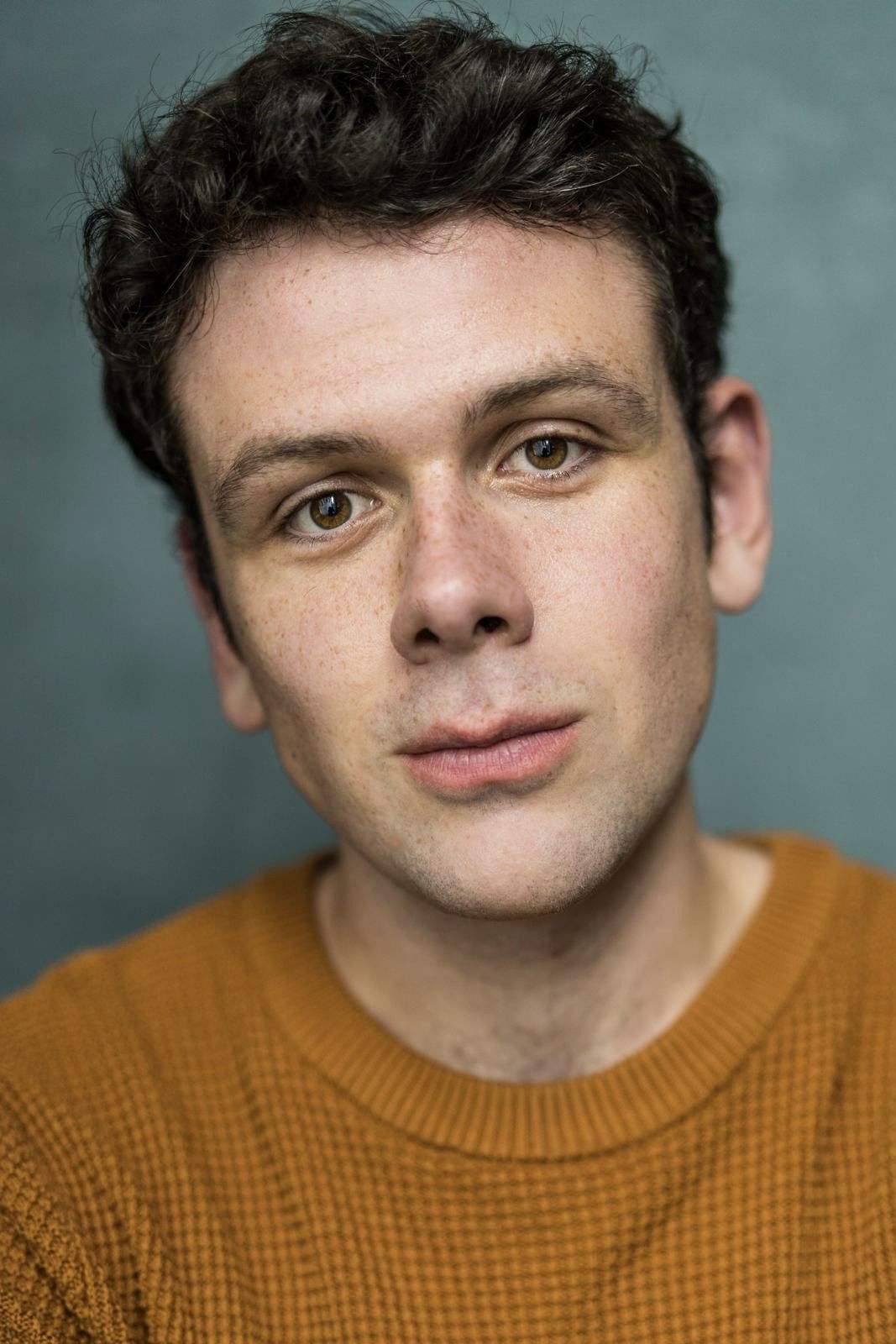 Tómas Howser backdrop