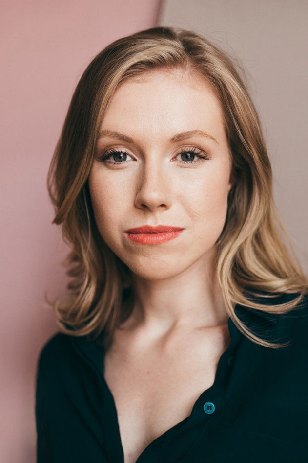 Nikol Heinzlová backdrop