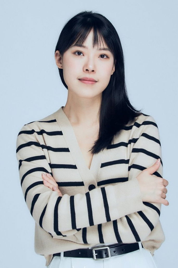 Yun-Chih Wang backdrop