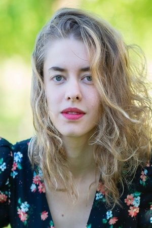 Jade Labeste backdrop