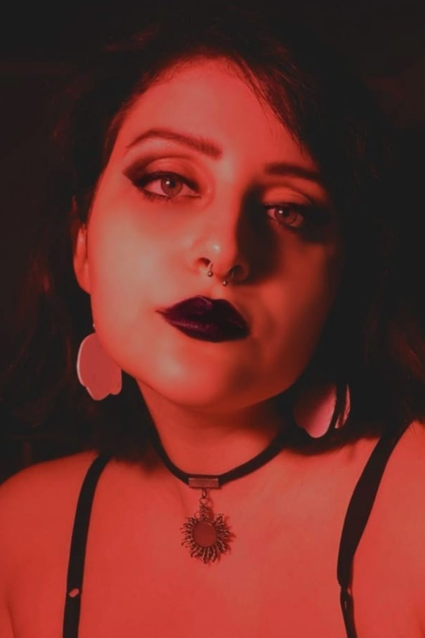 Julia Sofia Vega backdrop