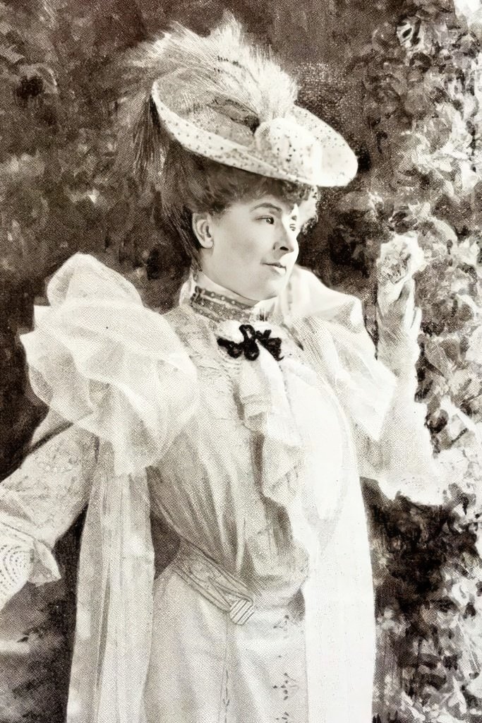 Julia Bartet backdrop