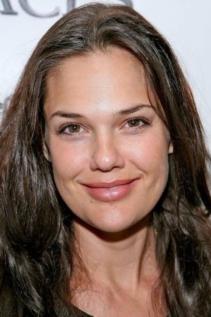 Lisa Lackey: Liza Laki backdrop