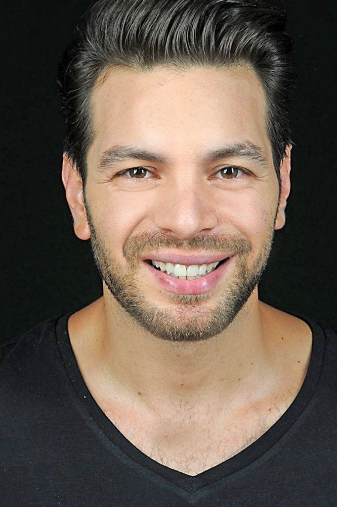 Serdar Yıldırım backdrop